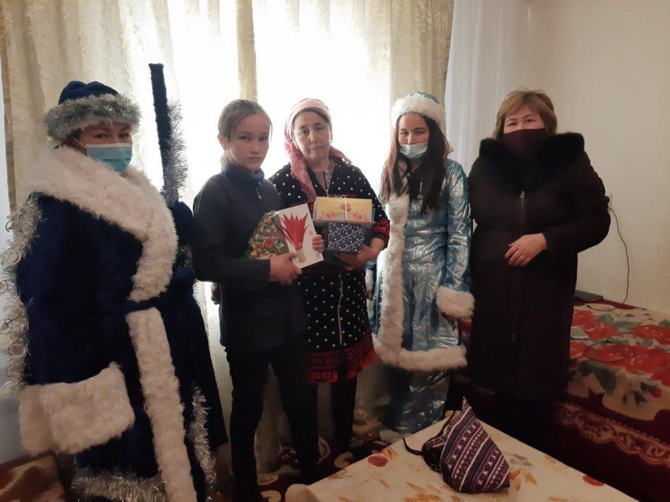 Вручение новогодних подарков от The presidentа